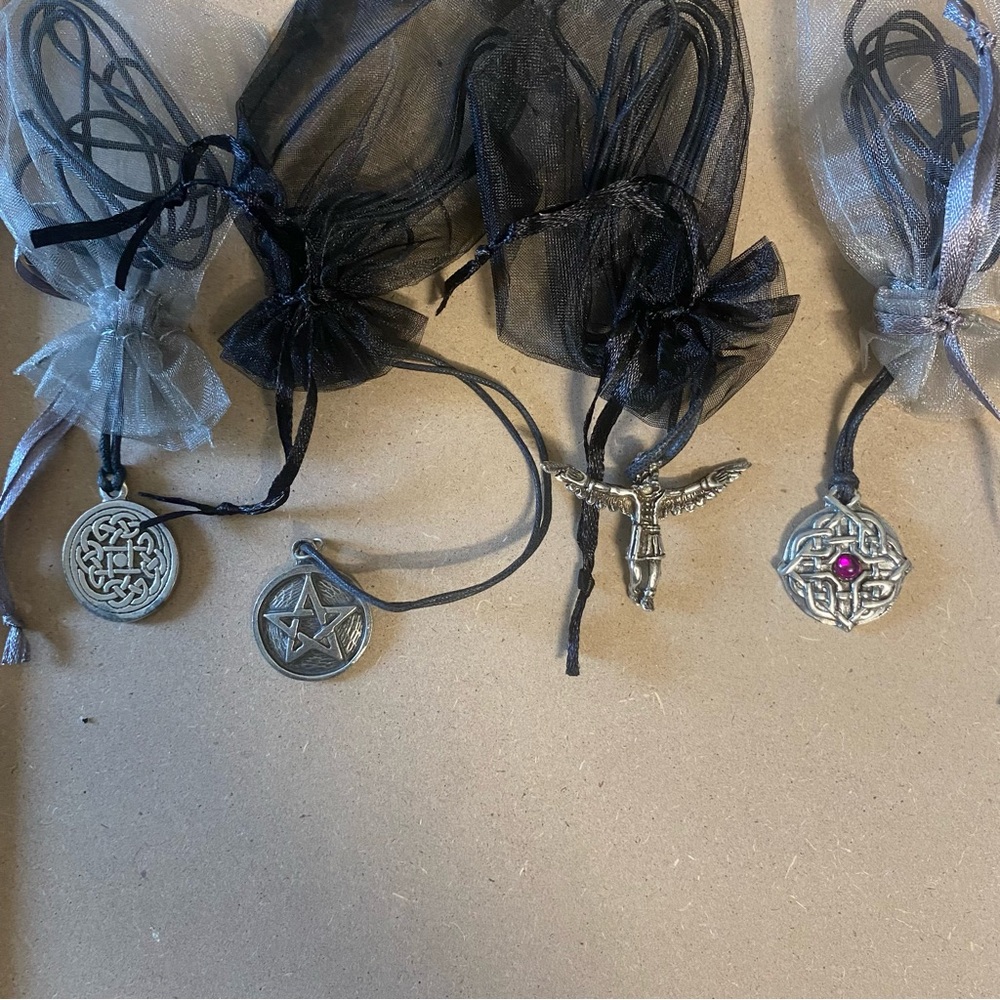 4 Indigenous / Viking / Celtic / Norse  Necklaces ( Lot 5 )